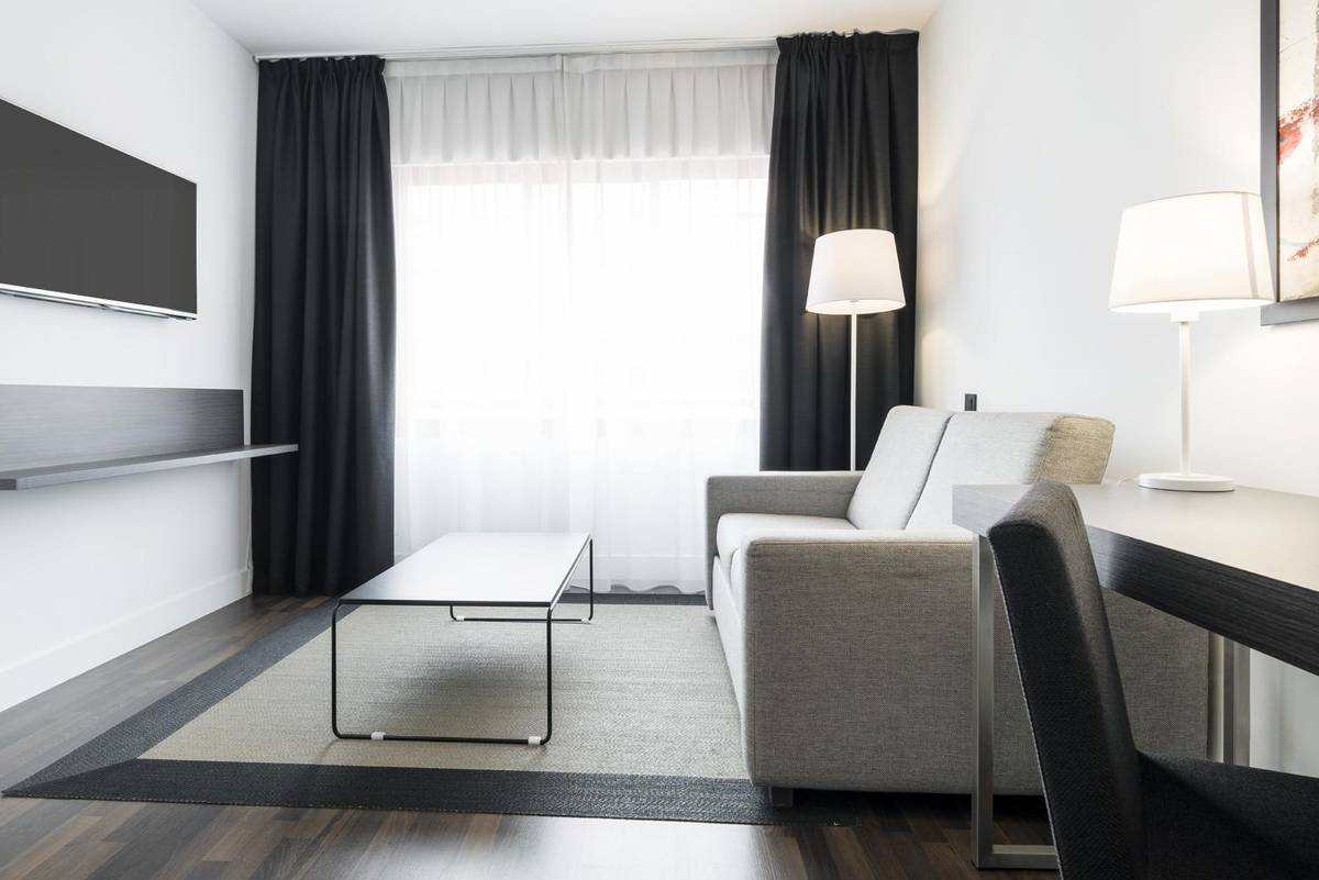 Zimmer ilunion suites madrid Hotel ILUNION Suites Madrid