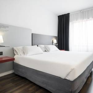 Superior klassik Hotel ILUNION Suites Madrid