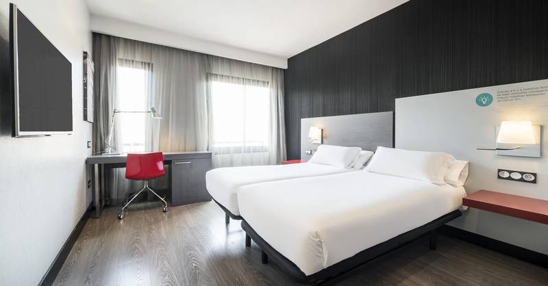  Hotel ILUNION Suites Madrid